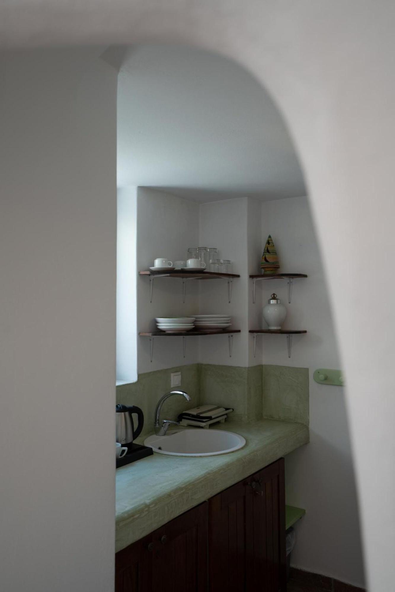 Madame Kalitsi Cozy Suites Firá Buitenkant foto